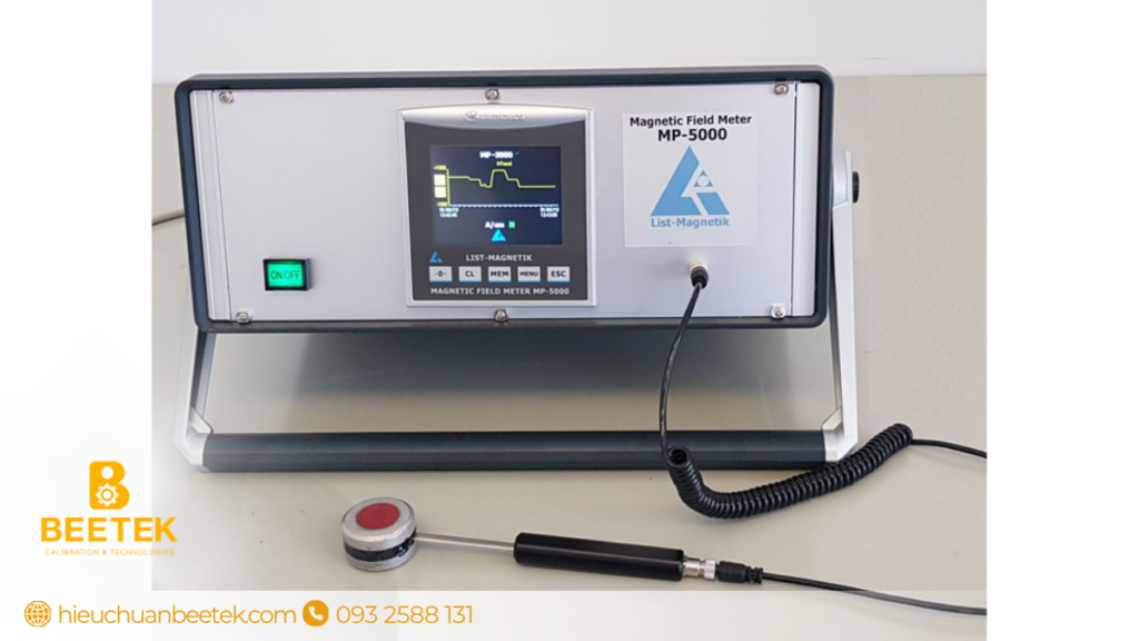 Máy đo từ trường